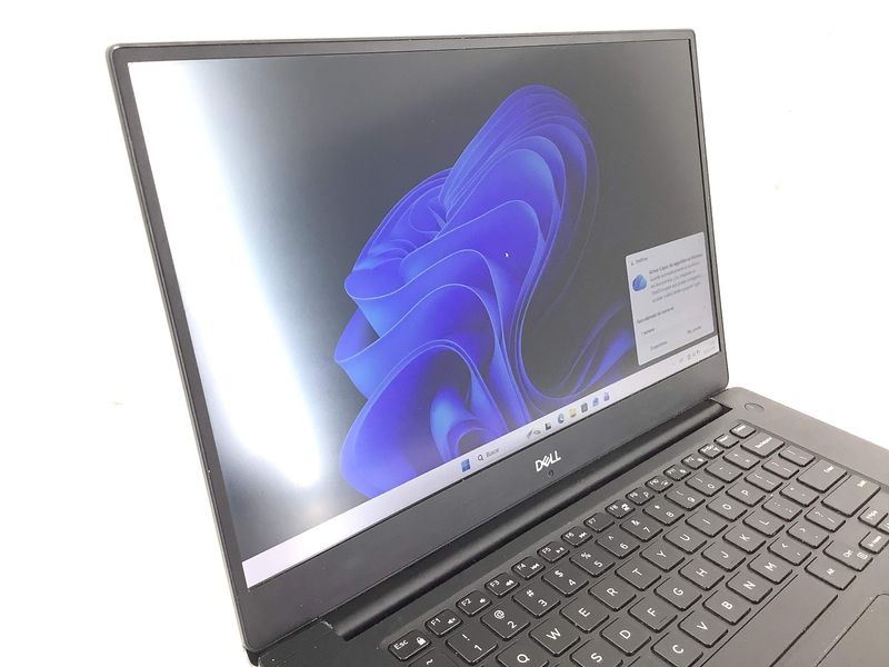 pc portatil dell precision 5530 afbeelding 6