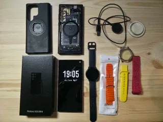 Samsung Galaxy S23 Ultra + Smartwatch + Extras