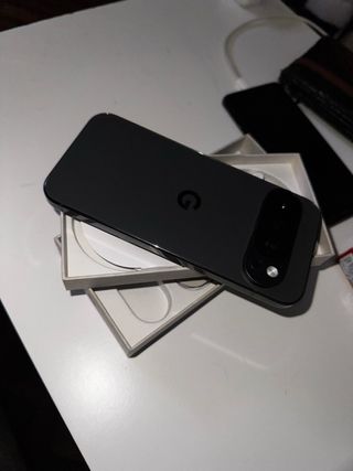 Google Pixel 10 Pro Negro Color elegante