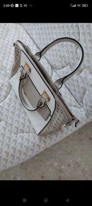 Bolso New Look beige y blanco