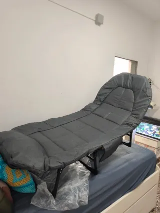 Cama plegable acolchada  para 1 persona. Producto