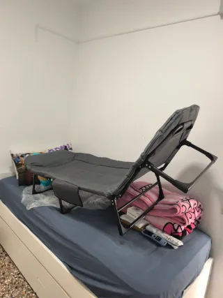 Cama plegable acolchada  para 1 persona. Producto
