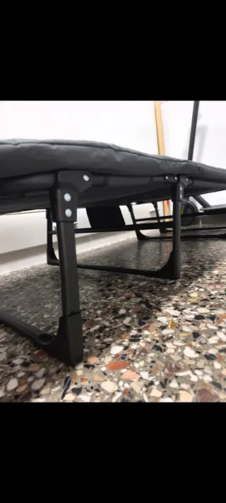Cama plegable acolchada  para 1 persona. Producto