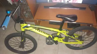 Bicicleta Monty Trial Amarilla