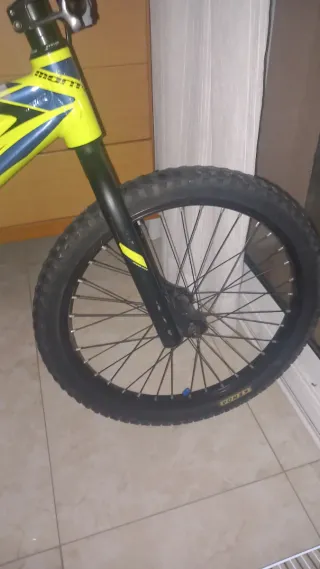 Bicicleta Monty Trial Amarilla