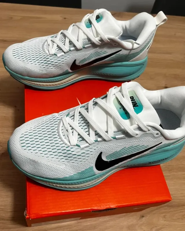 Nike Air Zoom Vomero 18 Talla 43 A Estrenar
