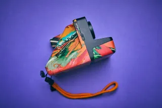 Fotocamera istantanea Polaroid Now 2 BASQUIAT EDICION RARO