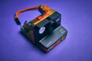 Fotocamera istantanea Polaroid Now 2 BASQUIAT EDICION RARO