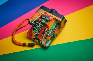 Polaroid Now 2 BASQUIAT EDICION RARO Camara