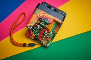 Polaroid Now 2 BASQUIAT EDICION RARO Camara