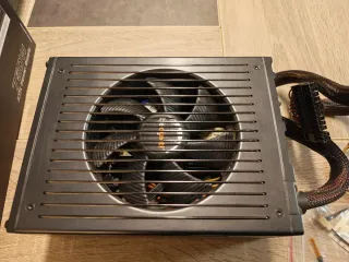 Asus TUF X299 + Intel i7 7800x + 32GB DDR4 + Fuent