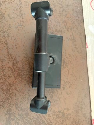 Supporto TRYONE per tablet/cellulare auto