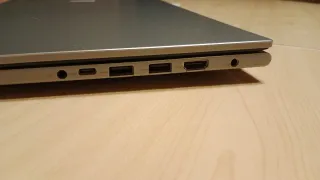 ASUS Vivobook 15 + W11