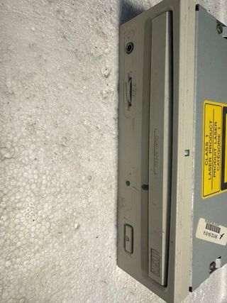 Disquetera cd-rom mitsumi crmc-fx400d