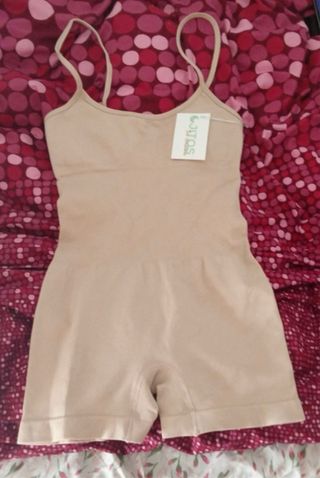 Mono moldeador ojitos de aceituna