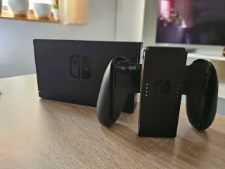 Nintendo Switch Morado y Amarillo (wario y waluigi