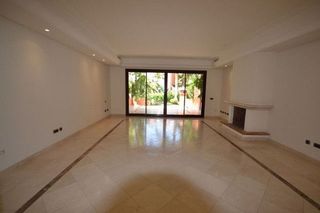 Casa pareada en alquiler en Nagüeles Alto en Marbella