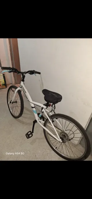 1 Bicicleta azul  1 Bicicleta Blanca