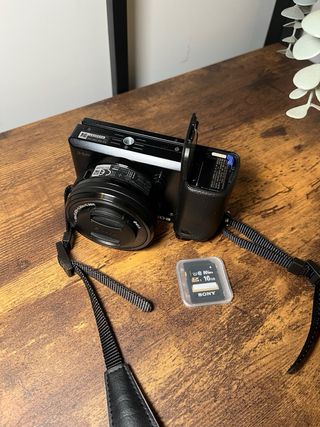 Camara Sony a6000 + Lente 16–50 mm + Bolso (KIT)