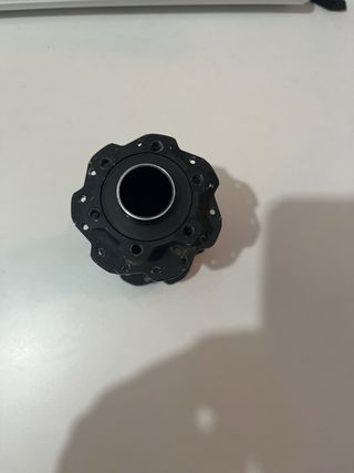 Buje delantero Mavic