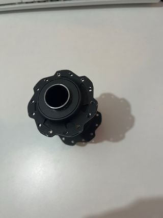 Buje delantero Mavic