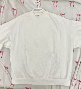 Sudadera Bershka básica blanca