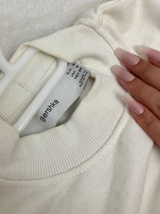 Sudadera Bershka básica blanca