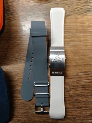 Reloj Doxa Sub 300T White Pearl