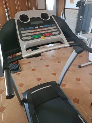 Equipo de gimnasio multifuncional