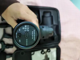 Pistola Massaggiante EKUPUZ con accessori