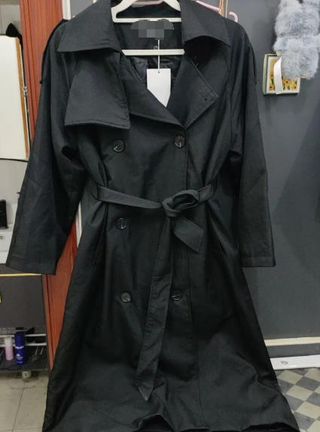 Gabardina negra mujer