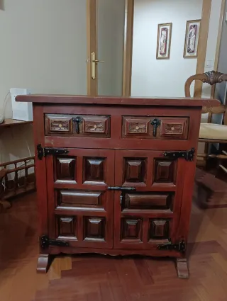 Mueble castellano madera maciza
