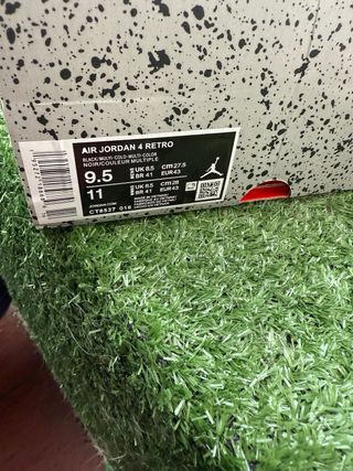 Zapatillas Negras y Rojas talla 43 nuevas