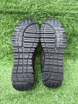 Zapatillas Negras y Verdes, talla 42 nuevas