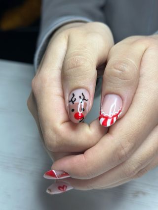servicios de uñas a domicilio, manicura y pedicura