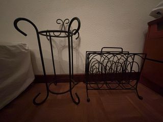 Biombo, paragüero y revistero de forja