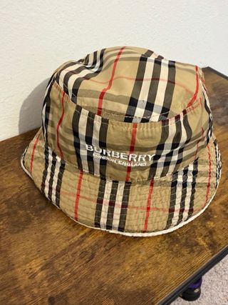 Gorro Burberry Clásico Check original