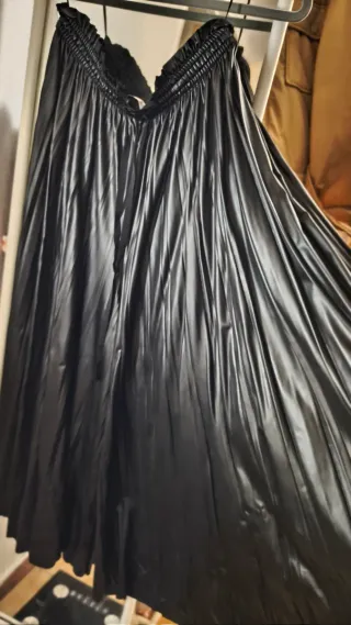 Pantalones Anchos Efecto Piel Negros