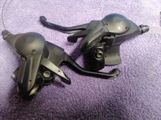 Manetas Shimano ST-M510 Deore peso 240g v-brake