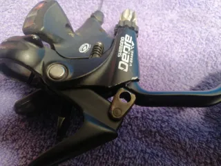 Manetas Shimano ST-M510 Deore peso 240g v-brake