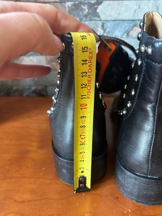 Botines Zara Piel Tachuelas Talla 40