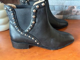 Botines Zara Piel Tachuelas Talla 40