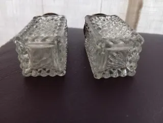 Antiguos Salero y pimentero de cristal y metal