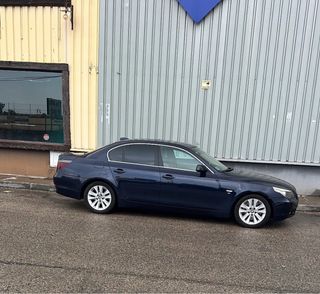 BMW Serie 5 545i E60 2005