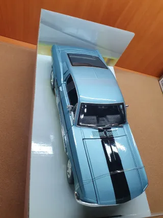 Bburago Ford Mustang GT Cobra Jet Bburago 1/18