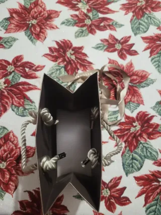 Sacchetto regalo Bulgari marrone con nastrino