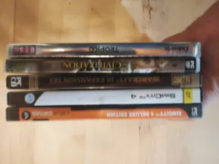 Lotto 7 giochi PC: SimCity, Warcraft, Civ