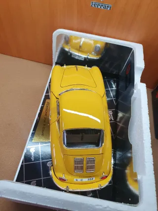 Porsche 356 B Coupé Bburago scala da 1/18