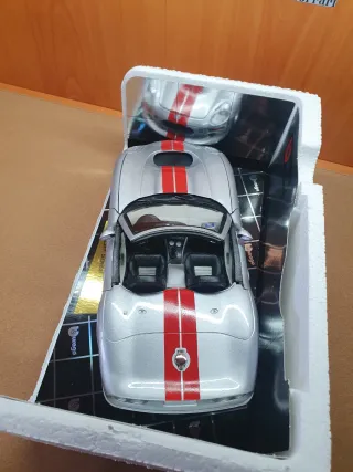 Shelby Bburago scala da 1/18