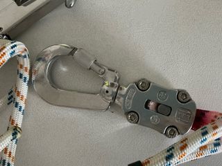 Cuerda de seguridad con mosquetones